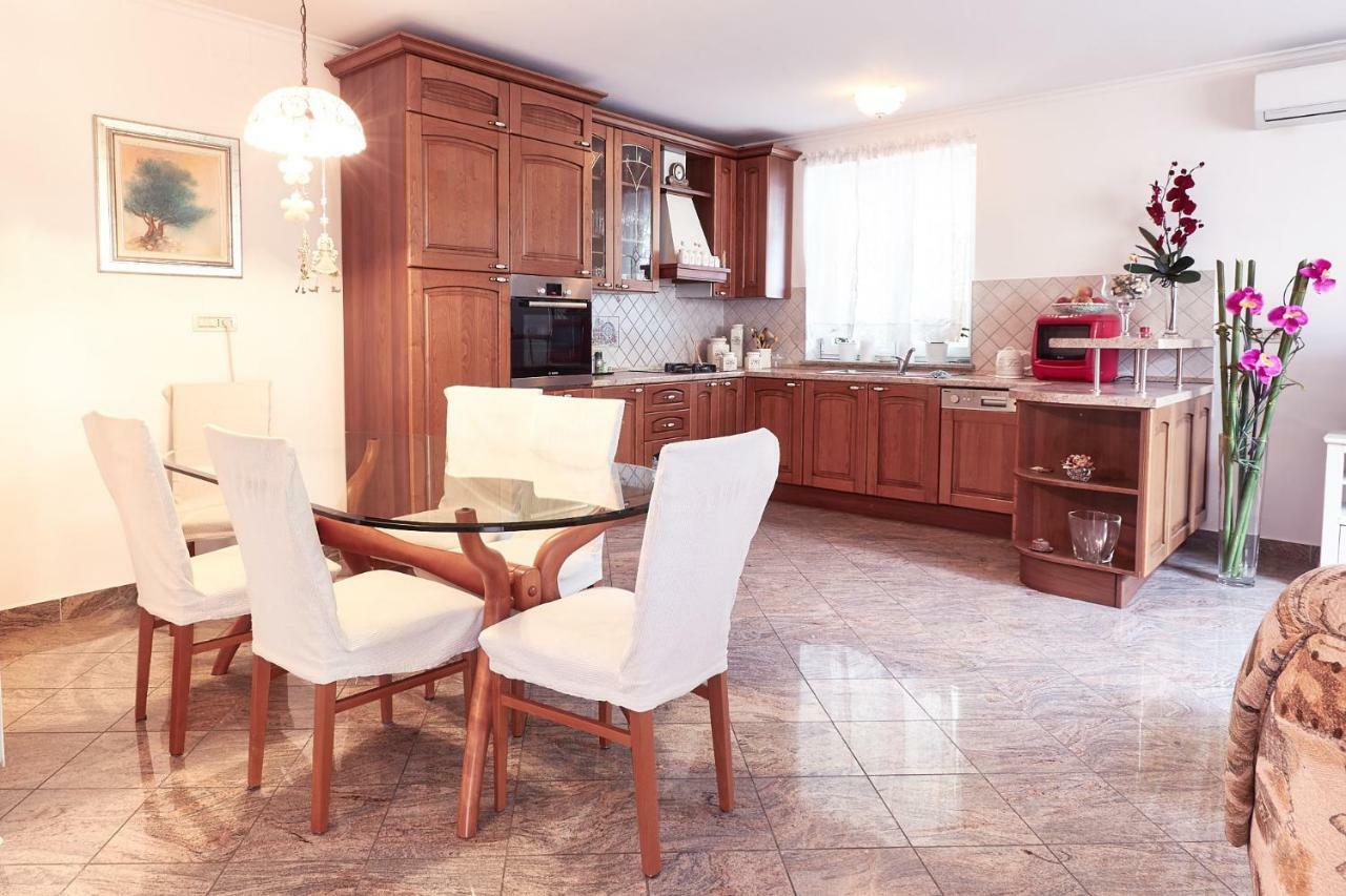 Apartment Casa ポドストラナ エクステリア 写真
